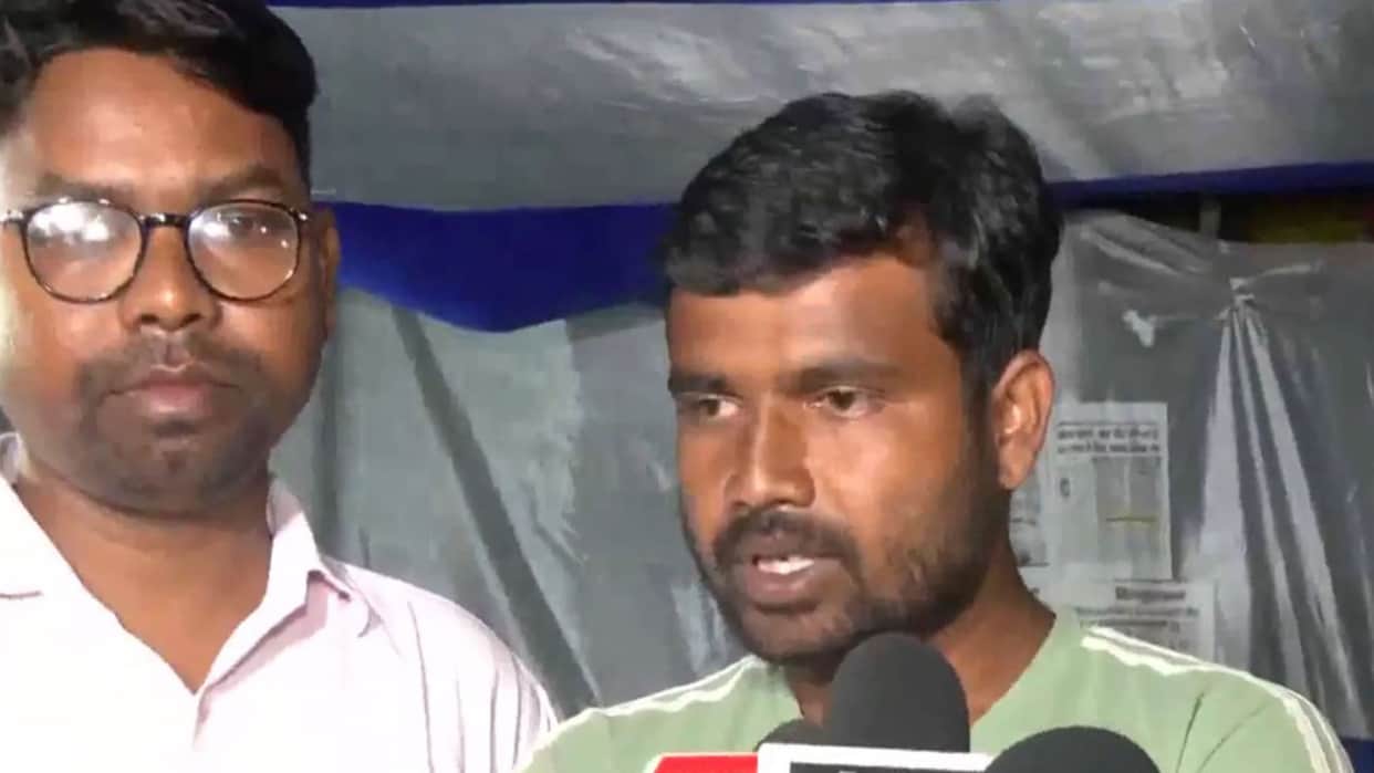 JPSC-JSSC Exam Controversy Students lash out at the government alleging a conspiracy to divide them