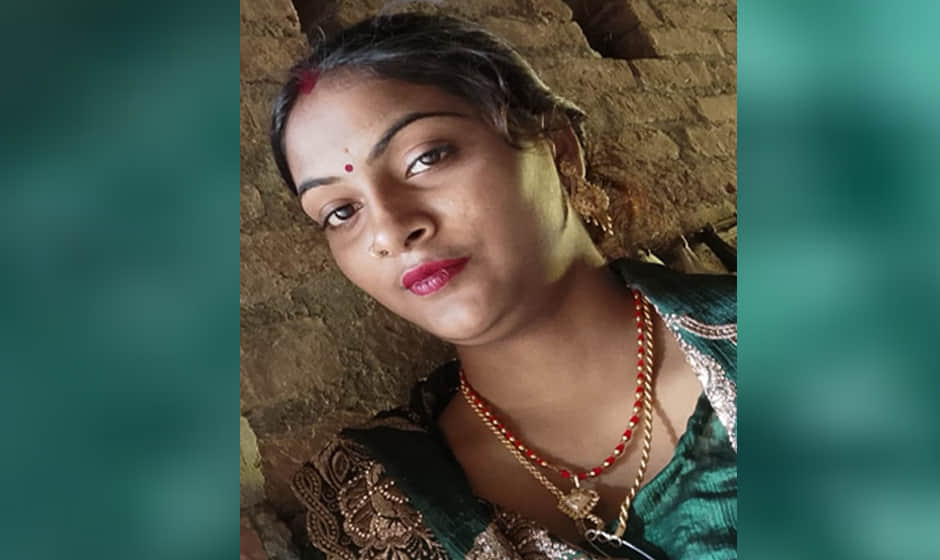Married woman who eloped with lover dies; murder alleged