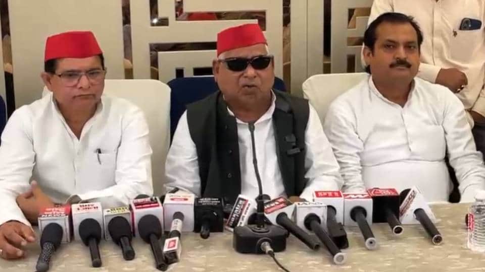 MP Awadhesh Prasad targets government raises questions over inflation and lathi-charge on students
