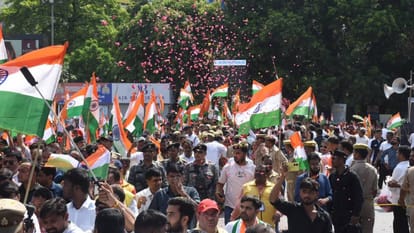 CM Yogi flags off Tiranga Yatra says our youth are symbol of energy