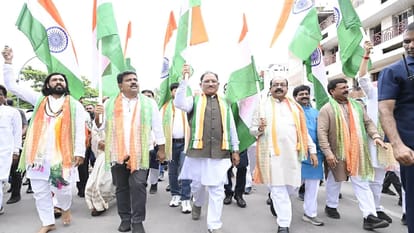 तिरंगा यात्रा के साथ चले सीएम साय और डिप्टी सीएम विजय शर्मा, अरुण साव