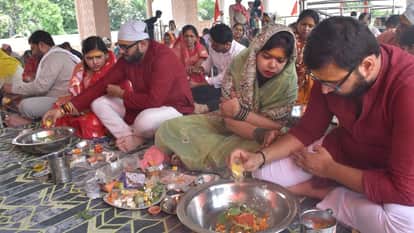Kanwar Photo 2026: wave of faith surged in Moradabad temples, Jatayu drones showering flowers on Kanwariyas