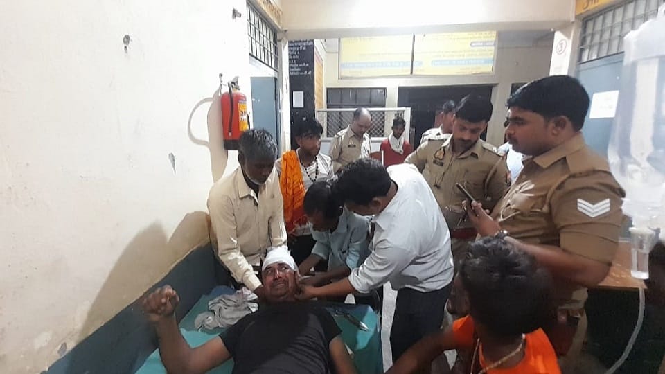 Kanwariya injured in bike collision
