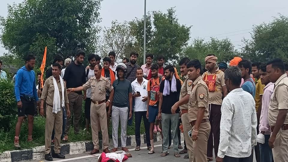 Meerut: Car hits motorcycle on Meerut-Bulandshahr Highway; two women killed, child loses a leg.