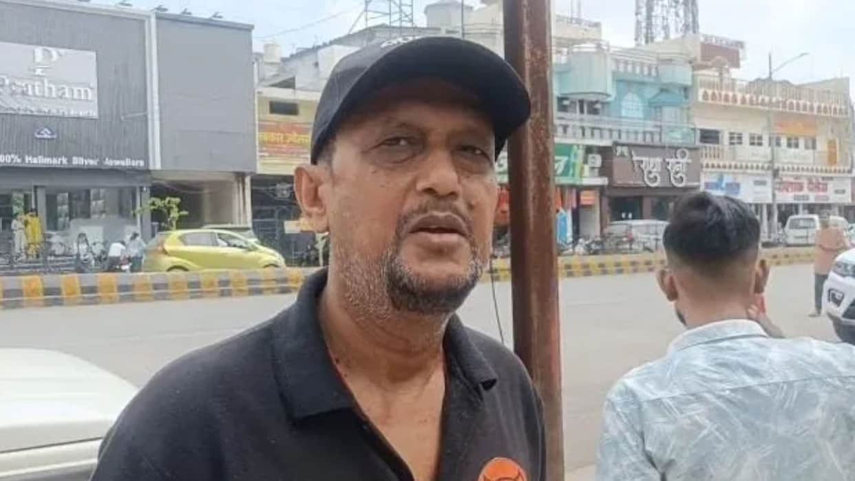 Chhattisgarh Fake Police Officers Trick Retired Employee, Steal Gold Jewellery in Korba