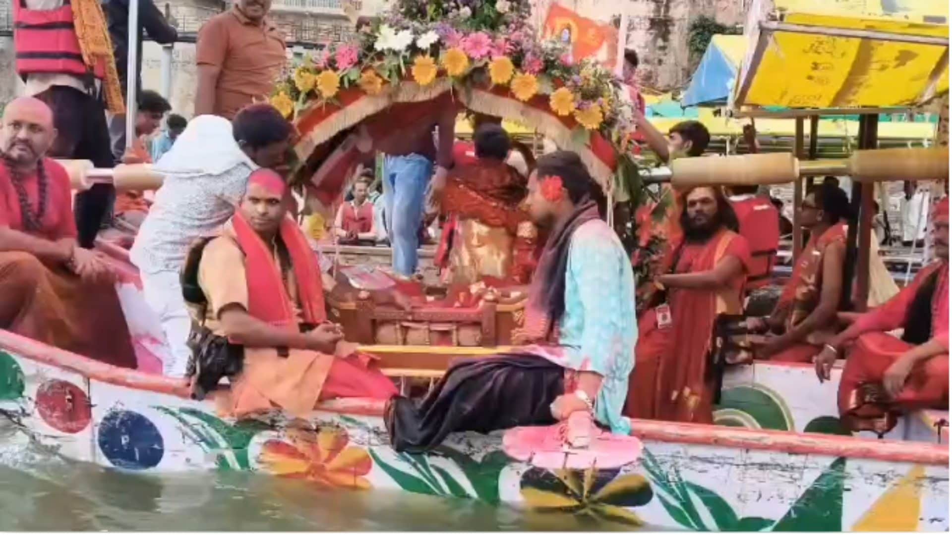 Omkareshwar: The palanquin of Omkareshwar-Mamleshwar was taken out amidst cheers