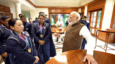 PM Modi meets CWG 2026 Indian Athletes video released