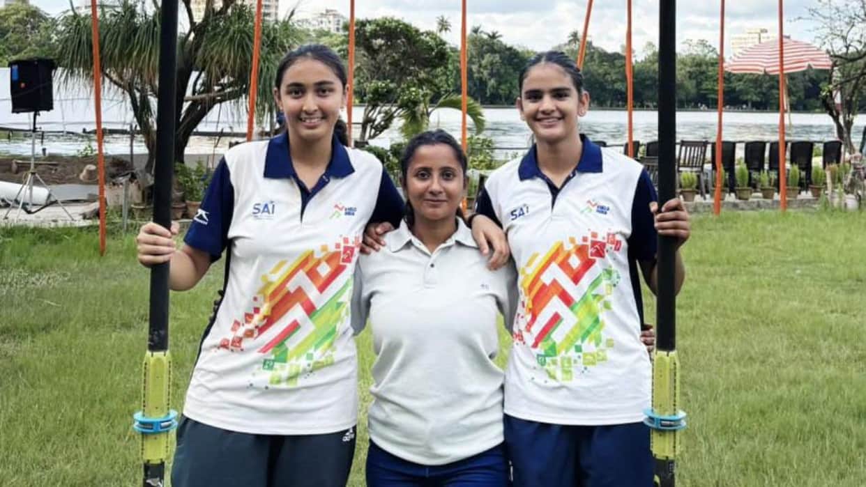 bilaspur archita shreya rowing gold sub junior national championship