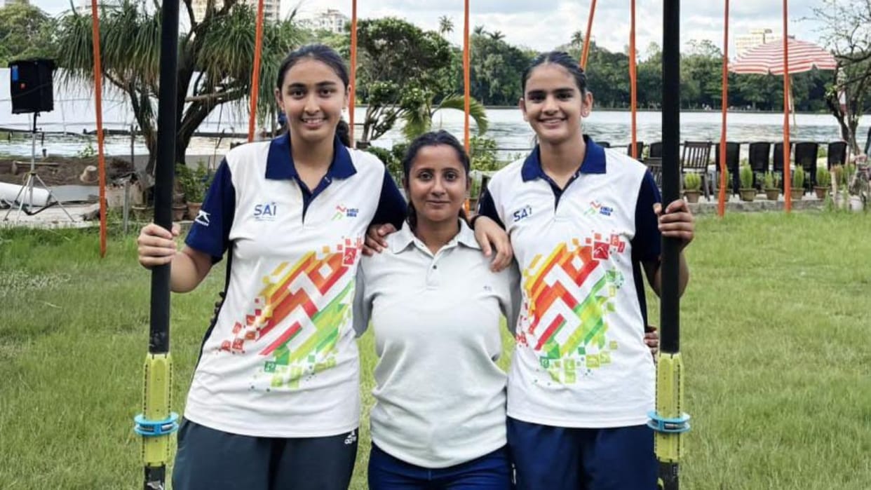 bilaspur archita shreya rowing gold sub junior national championship