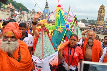 Kanwar Yatra 2026: Uttarakhand Minister Rekha Arya picked up a Kanwar at Har Ki Pauri for sucess of 2036 Olymp