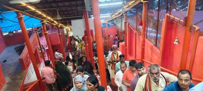Chitrakoot-Sawan-Second-Monday-Mattagajendranath-Temple-Devotees