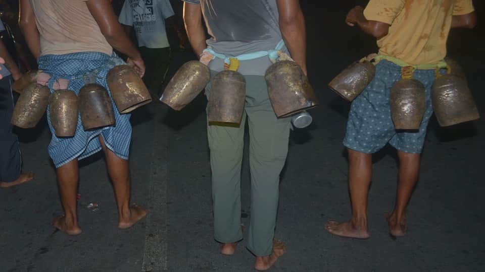 44-Km Shiva Parikrama Draws a Sea of Devotees Barefoot Pilgrims Chant Har Har Mahadev