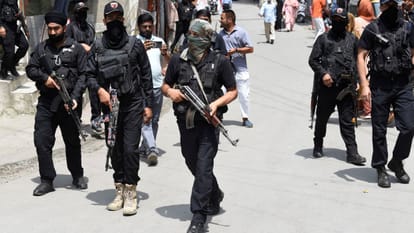 Tight security in Kashmir ahead of Independence Day celebrations Srinagar