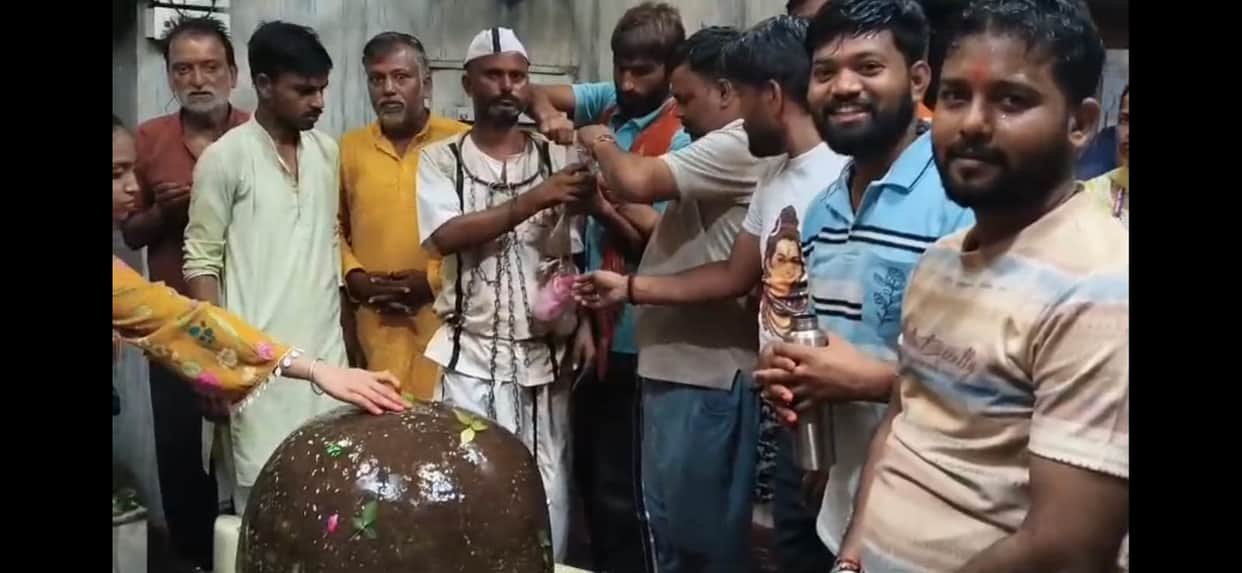 Auraiya-Devkali-Dham-Sandeep-Gupta-Kanwar-Yatra-Social-Awareness