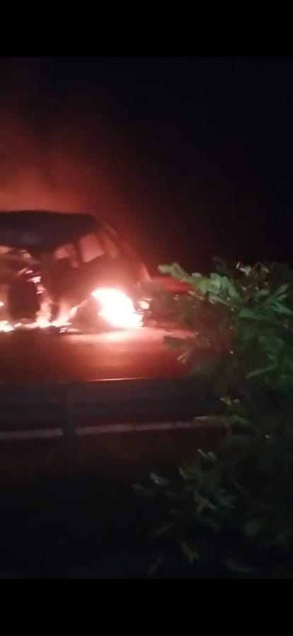 Auraiya-Bundelkhand-Expressway-Dumper-Collision-Fire-Driver-Injured