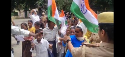 Children Protest for Road, Demand Access to Education in Hamirpur