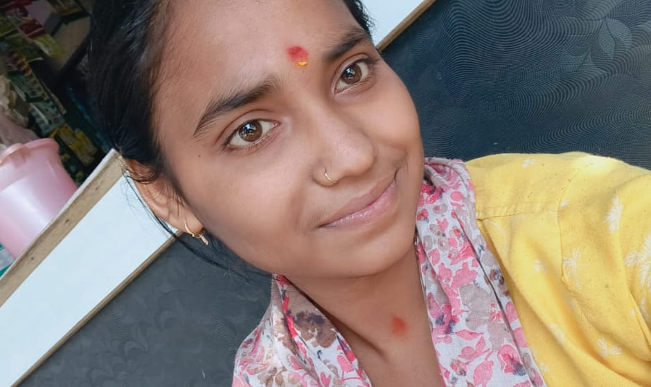 दिव्या की फाइल फोटो