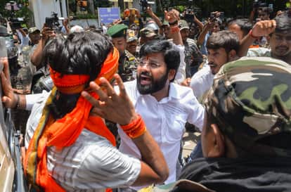 jharkhand-ranchi-abvp-assembly-march-exam-irregularities-manay-workers-detained