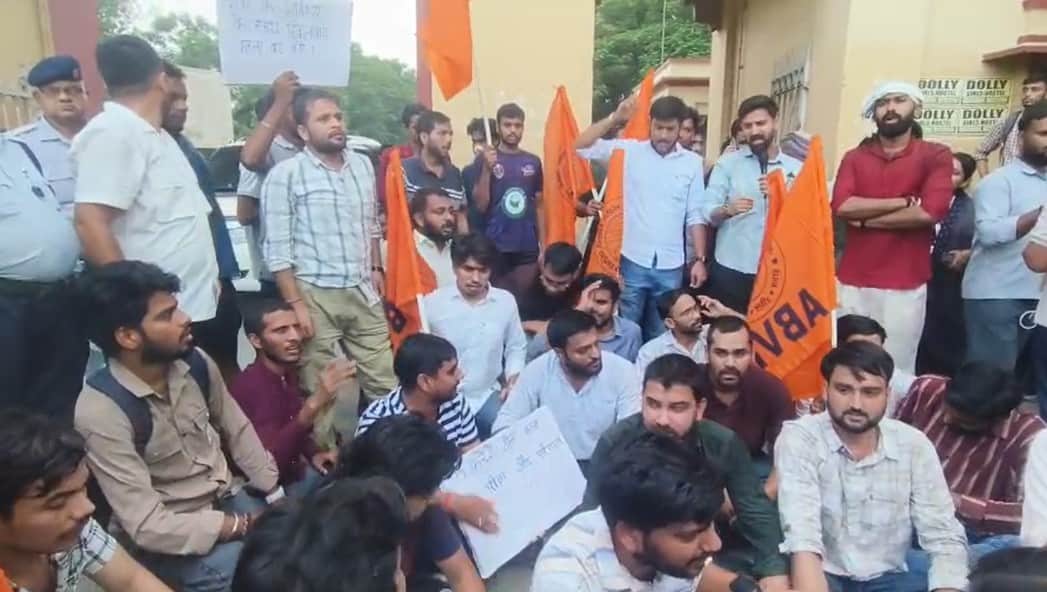 ABVP marches Varanasi protest lathi-charge students in Jharkhand scuffle police demonstration