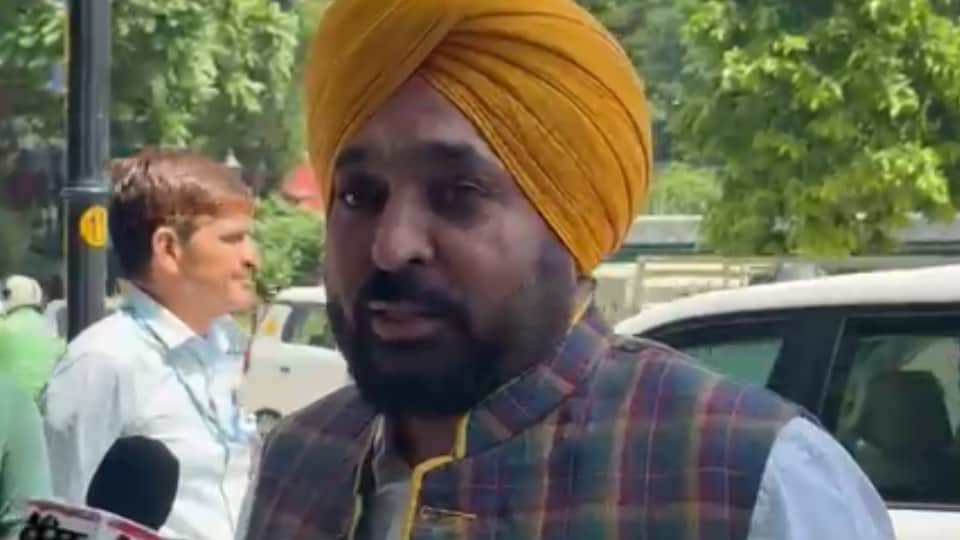 CM Bhagwant Mann meets Governor gulab chand kataria parole for Jagtar Hawara