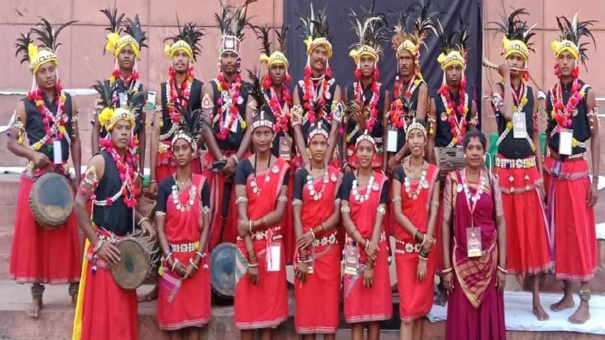 The Mandar of Saraitola of Dhamtari will resonate in Rashtrapati Bhavan: Artists will present Gutta Mandar dan
