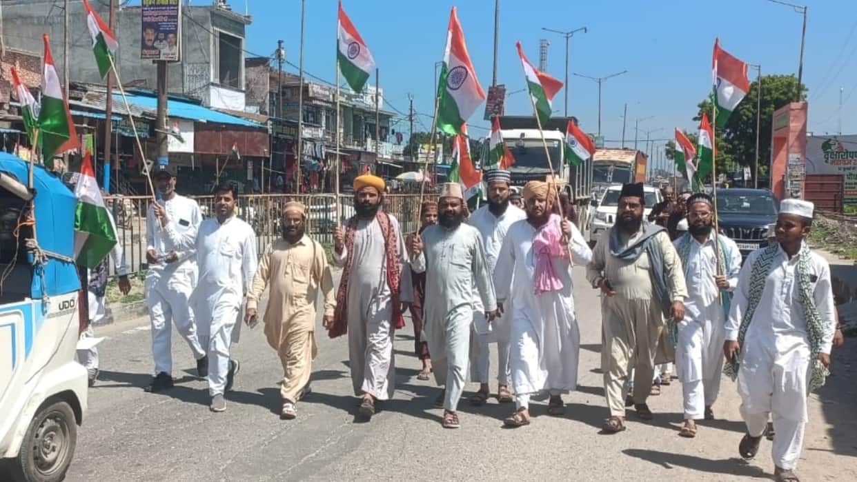 Mosque imams took out a Tiranga Yatra in Amariya Pilibhit