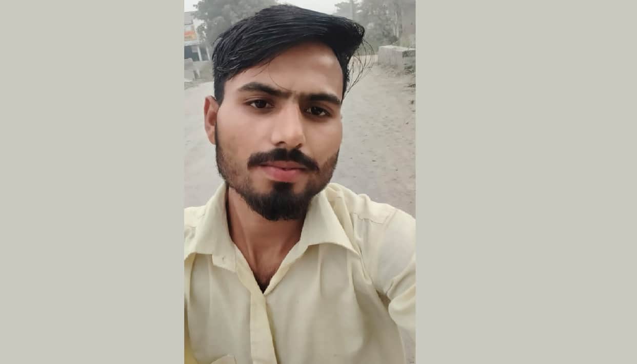 Hardoi Motorcycle collides with stray cattle youth dies after horn pierces his chest companion injured