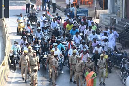Maa Tujhe Pranam Amar Ujala Tiranga Yatra in Varanasi administration and Municipal Corporation