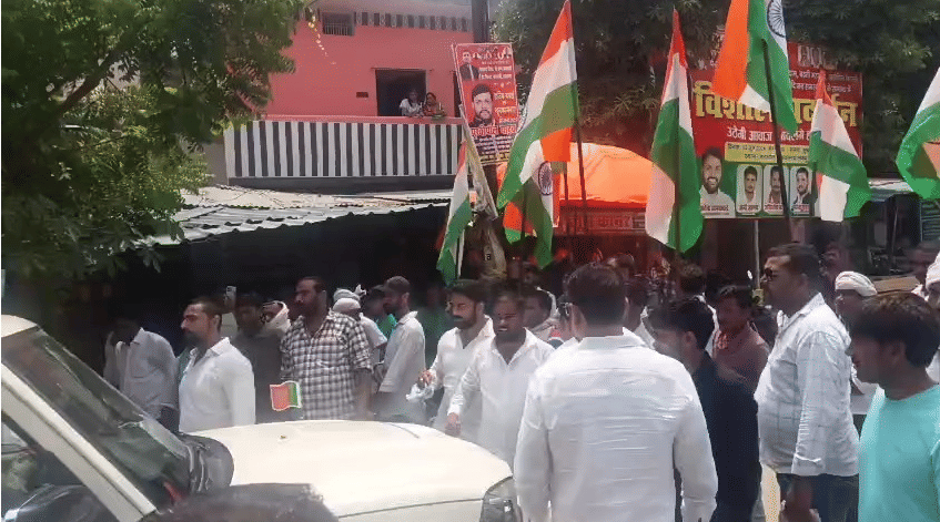 Sultanpur: Chaos erupts during BJP's Tiranga Yatra in Sultanpur; supporters go out of control.