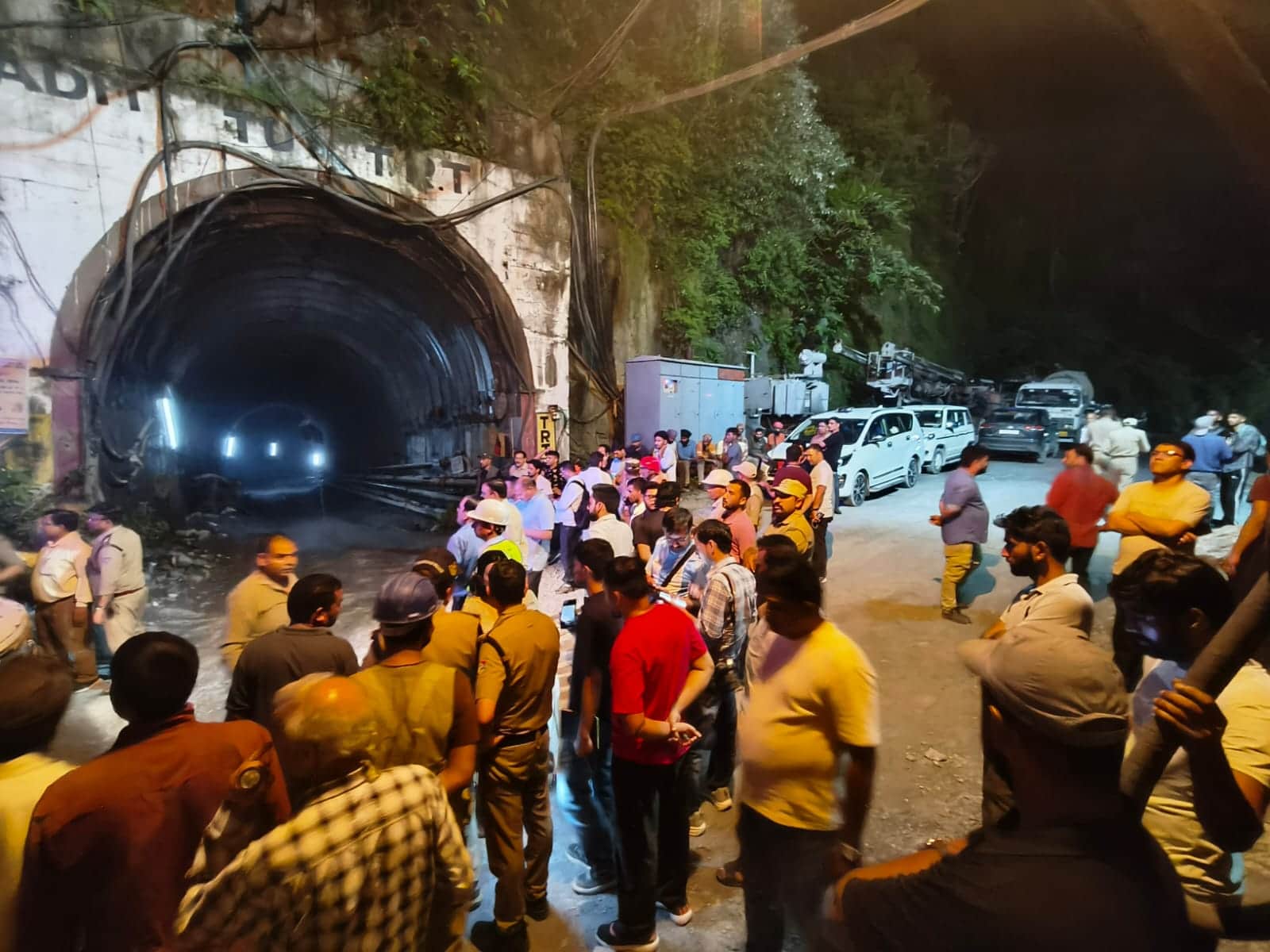Chamoli Tunnel Landslide Sudden surge of debris and water  workers inside the tunnel Stuck see photos