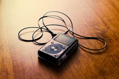 Retro Gadgets Are Back: Gen Z Is Ditching Smartphones for Wired Earphones and Old-School Cameras
