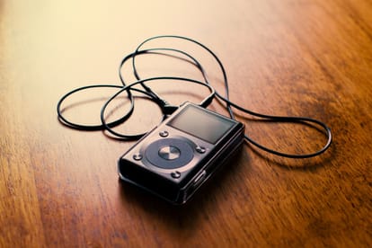 Retro Gadgets Are Back: Gen Z Is Ditching Smartphones for Wired Earphones and Old-School Cameras