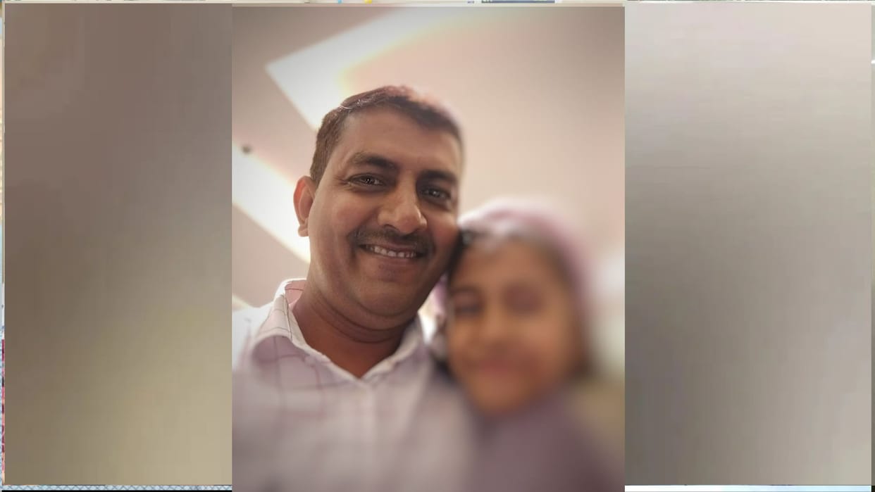 A veterinarian, duped of Rs 1.40 crore, committed suicide by jumping from the eighth floor.