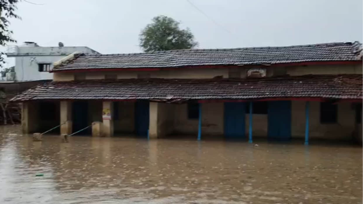 Harda News The government school in Kelanpur village is filled with knee-deep rainwater