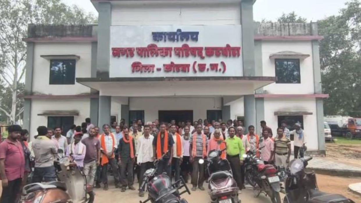 katghora-jurali-stray-cattle-crop-damage-farmers-protest-korba
