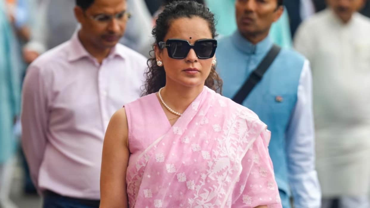 Kangana Ranaut accused film industry for hypocrisy regarding protest and clarifies why she called Naseeruddin