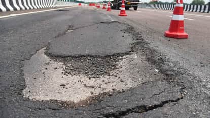 UP: Lucknow-Kanpur Expressway in bad shape; 64 potholes found over a 63-km stretch—see the full picture.