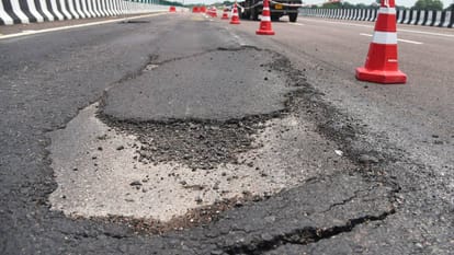 UP: Lucknow-Kanpur Expressway in bad shape; 64 potholes found over a 63-km stretch—see the full picture.