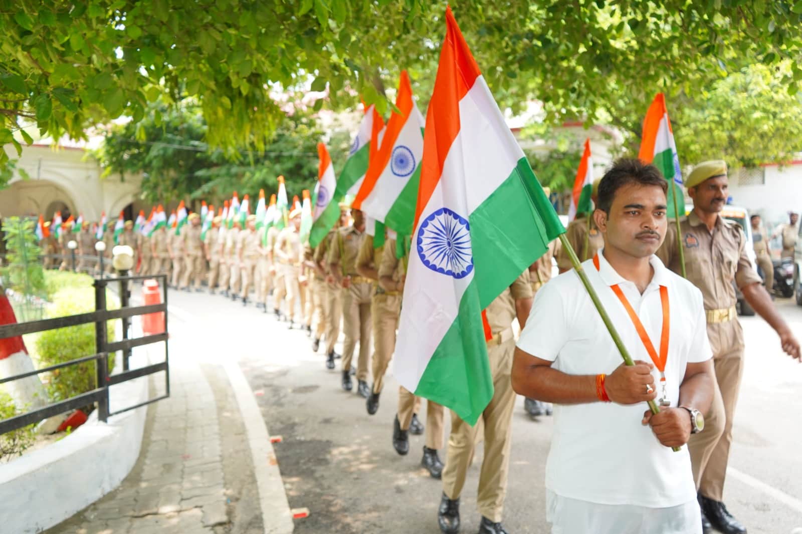 Kanpur Police Takes Out Tiranga Yatra, Appeals to People