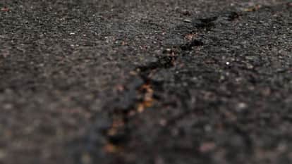 UP: Lucknow-Kanpur Expressway in bad shape; 64 potholes found over a 63-km stretch—see the full picture.