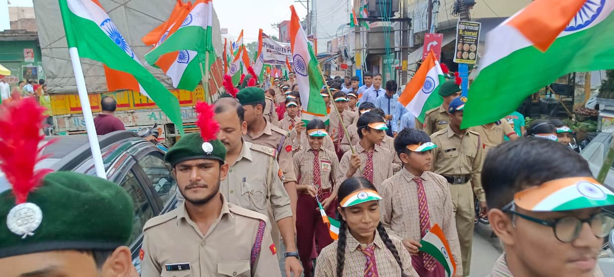 Mawana Tiranga Yatra: ‘Maa Tujhe Pranam’ Rally Fills City With Patriotic Spirit