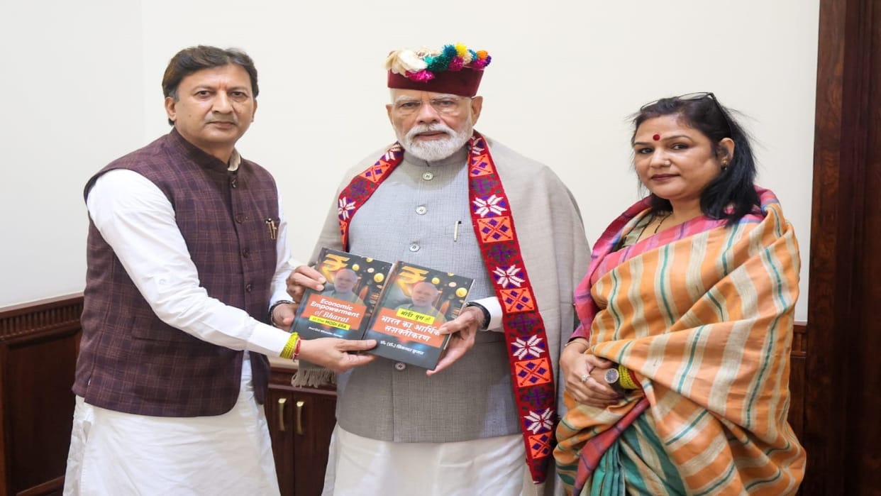 MP Sikandar kumar met PM Modi; discussions held on development projects and disaster relief.