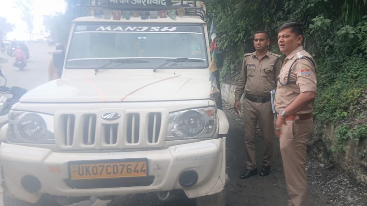 Mussoorie: सड़क किनारे खड़े वाहन के अंदर मिला 21 साल के युवक का शव, रास्ते से गुजरने के दौरान भाई ने देखा