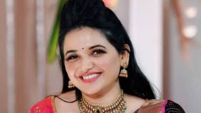 Renukaswamy murder case Pavithra Gowda use headphones during video conference judge scoled her