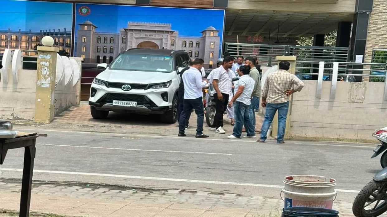 delegation from Road Mahasabha left for Chandigarh to meet Chief Minister regarding Harsh encounter case