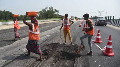 UP: Lucknow-Kanpur Expressway in bad shape; 64 potholes found over a 63-km stretch—see the full picture.