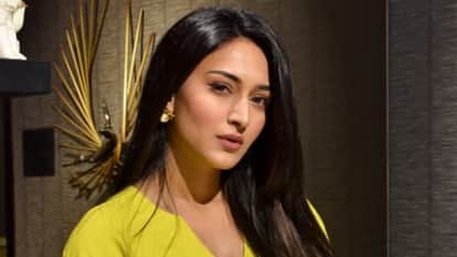 Erica Fernandes Exclusive Interview Actress Share View On 80th Independence Day