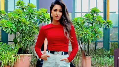 Erica Fernandes Exclusive Interview Actress Share View On 80th Independence Day