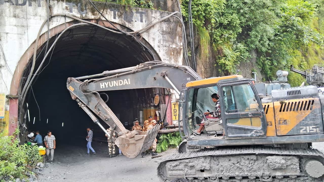 Chamoli tunnel tragedy picture Debris falling for two days but project management ignored Uttarakhand news