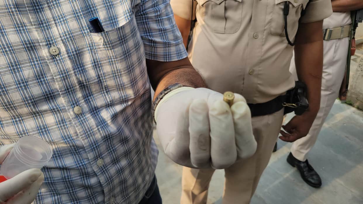 patna-igims-hospital-aerial-firing-medical-shop-dispute-shastri-nagar